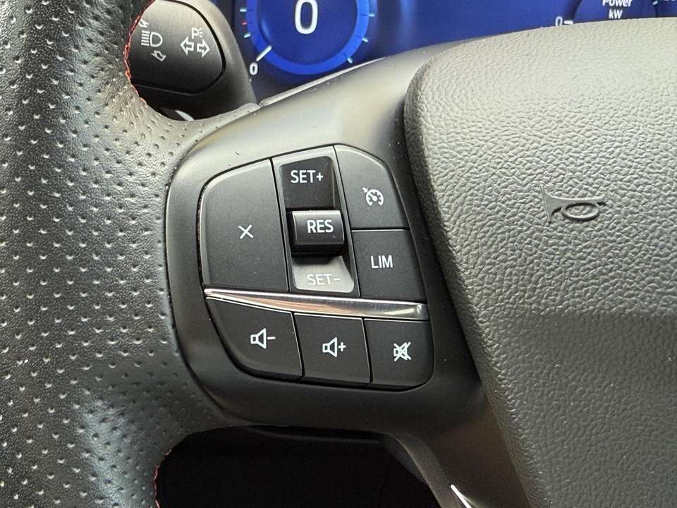 Ford Kuga - Imagem 13
