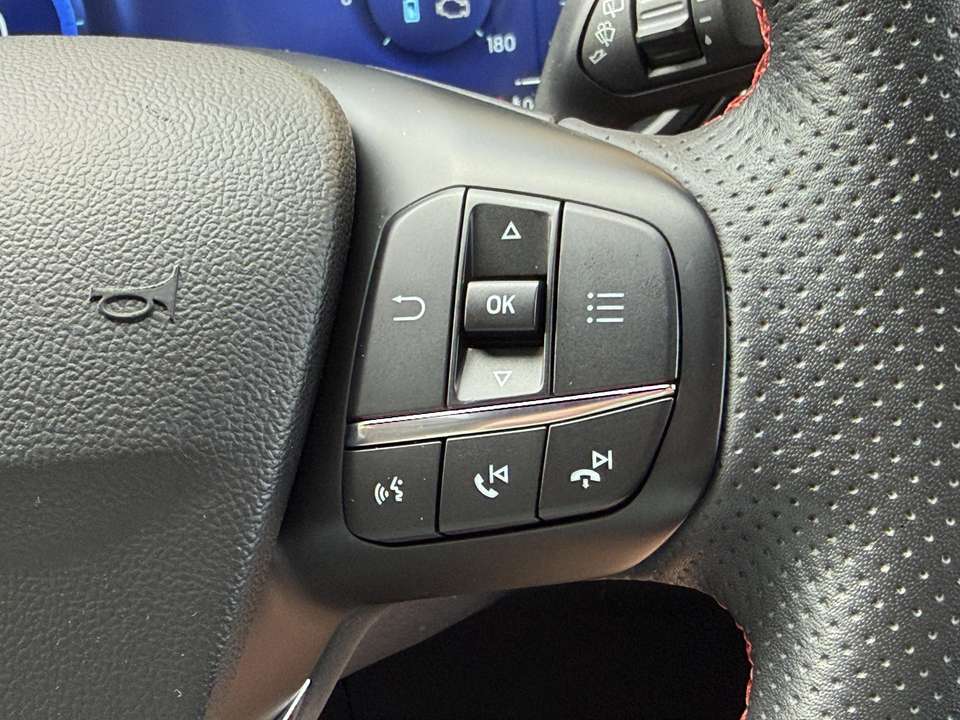 Ford Kuga - Imagem 14
