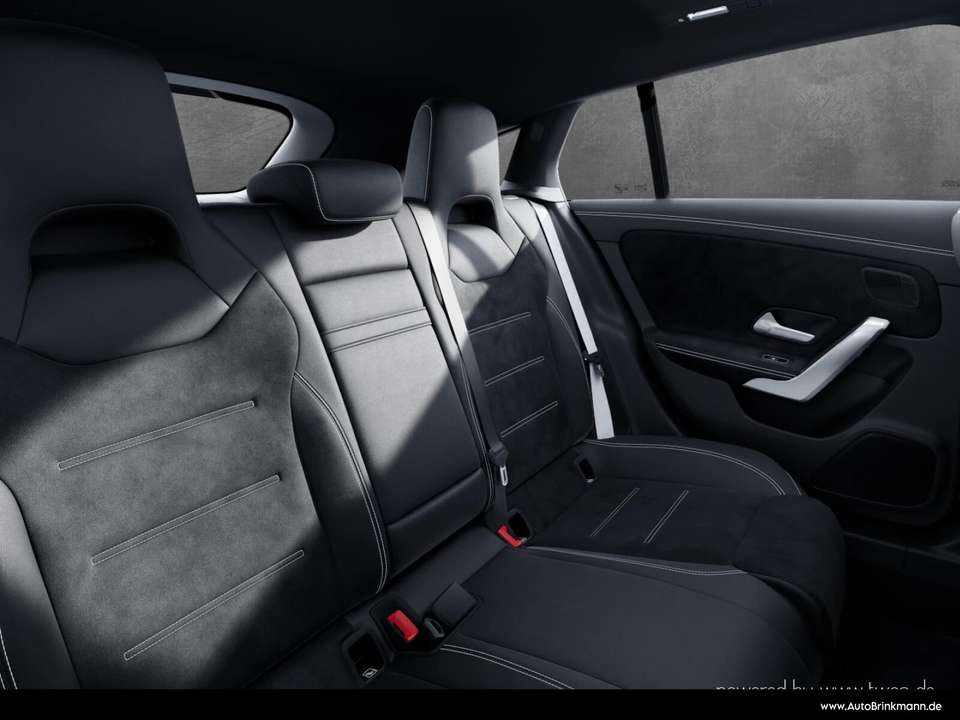 Mercedes-Benz CLA 200 - Imagem 11