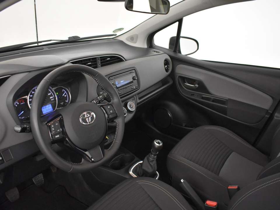 Toyota Yaris - Imagem 3