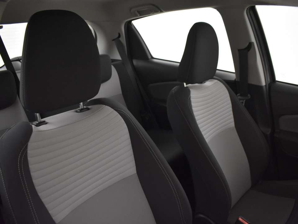 Toyota Yaris - Imagem 19