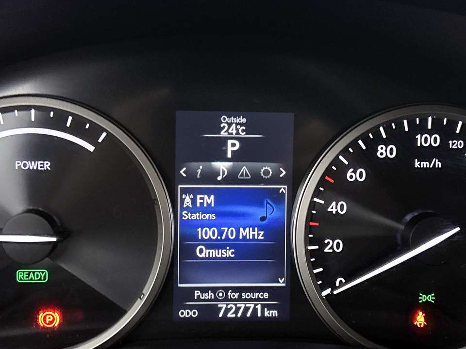 Lexus NX 300h - Imagem 5