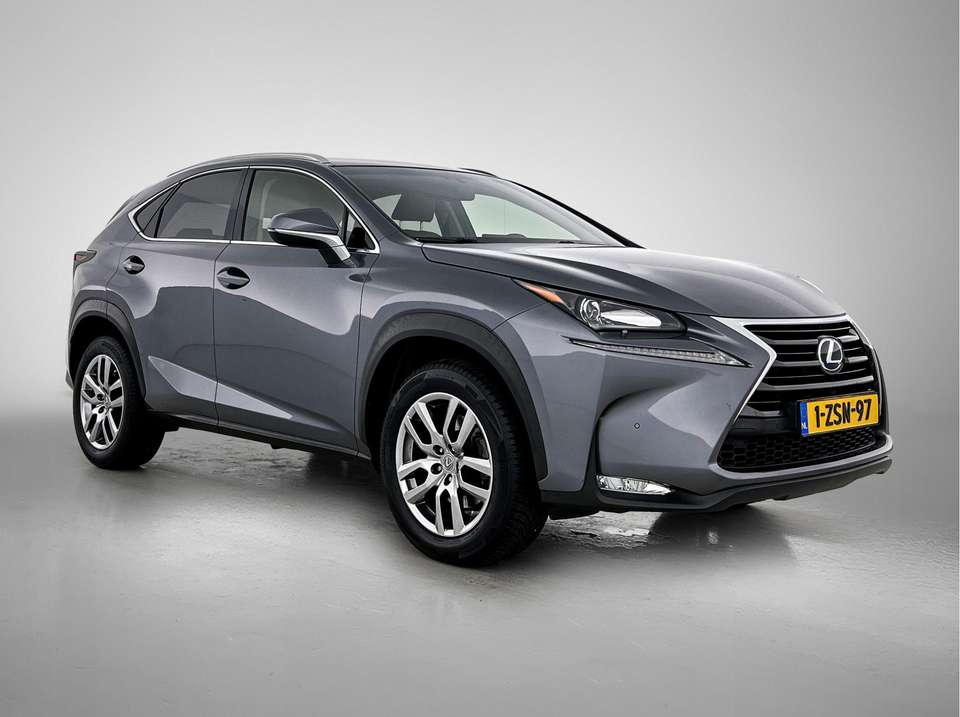 Lexus NX 300h - Imagem 13