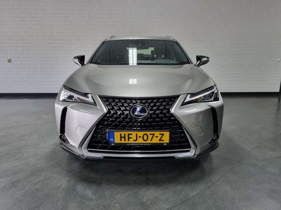 Lexus UX 250h - Imagem 2