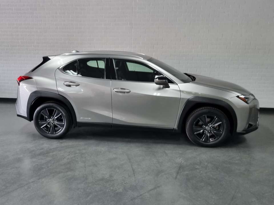 Lexus UX 250h - Imagem 6
