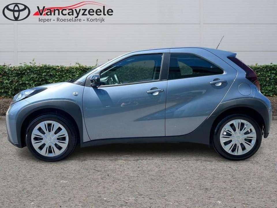 Toyota Aygo X - Imagem 5