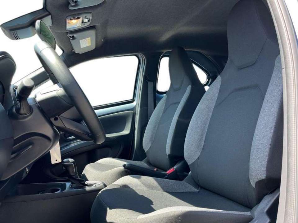 Toyota Aygo X - Imagem 7