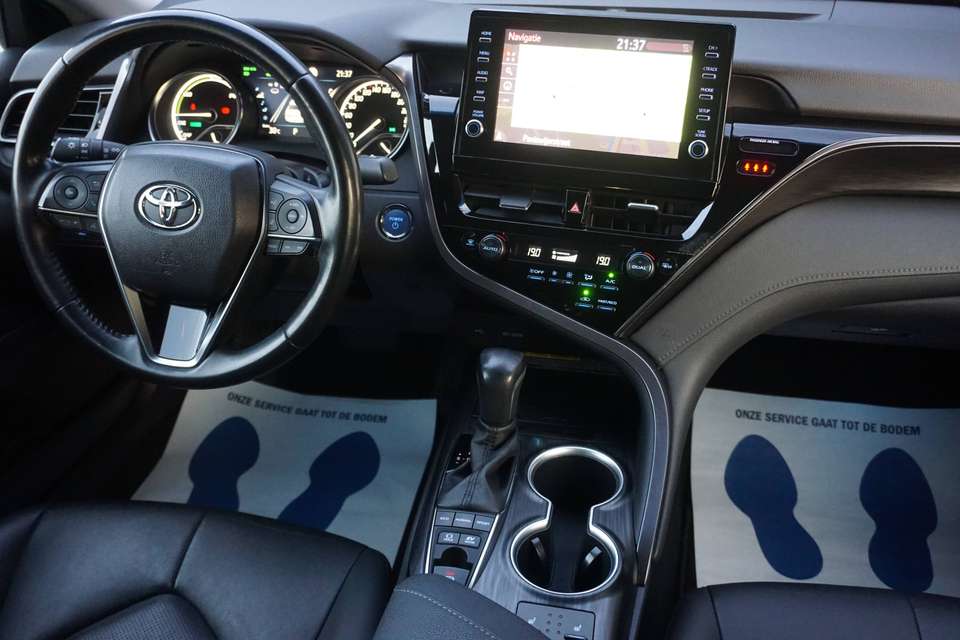 Toyota Camry - Imagem 6