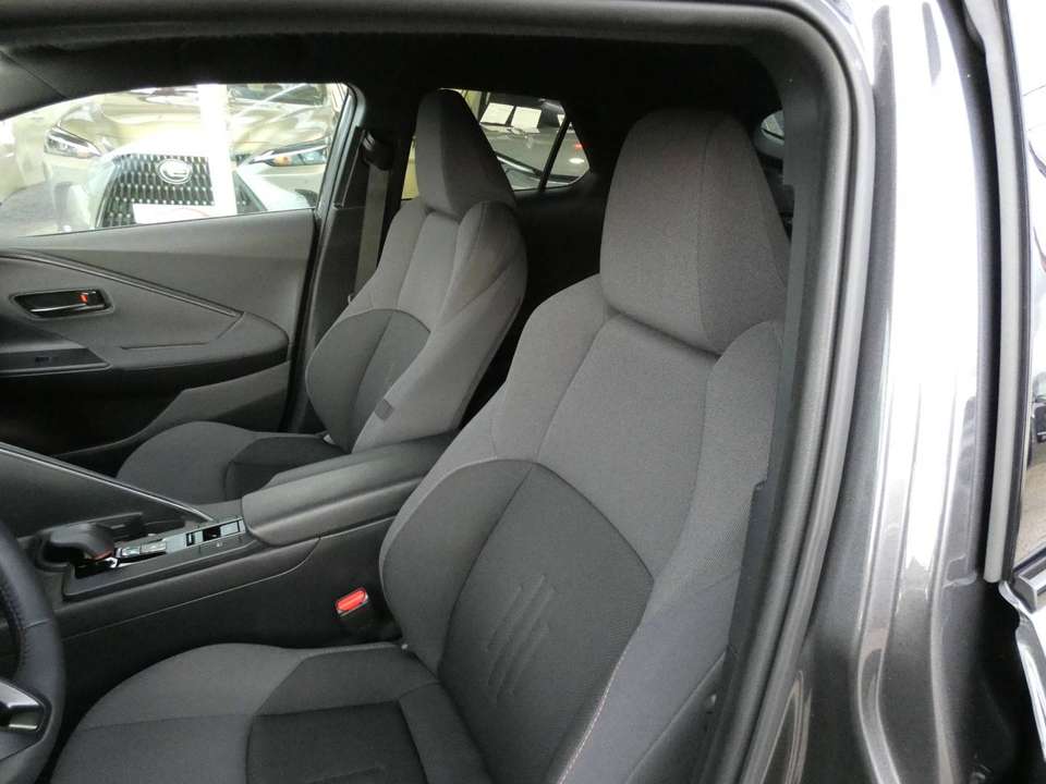 Toyota C-HR - Imagem 10