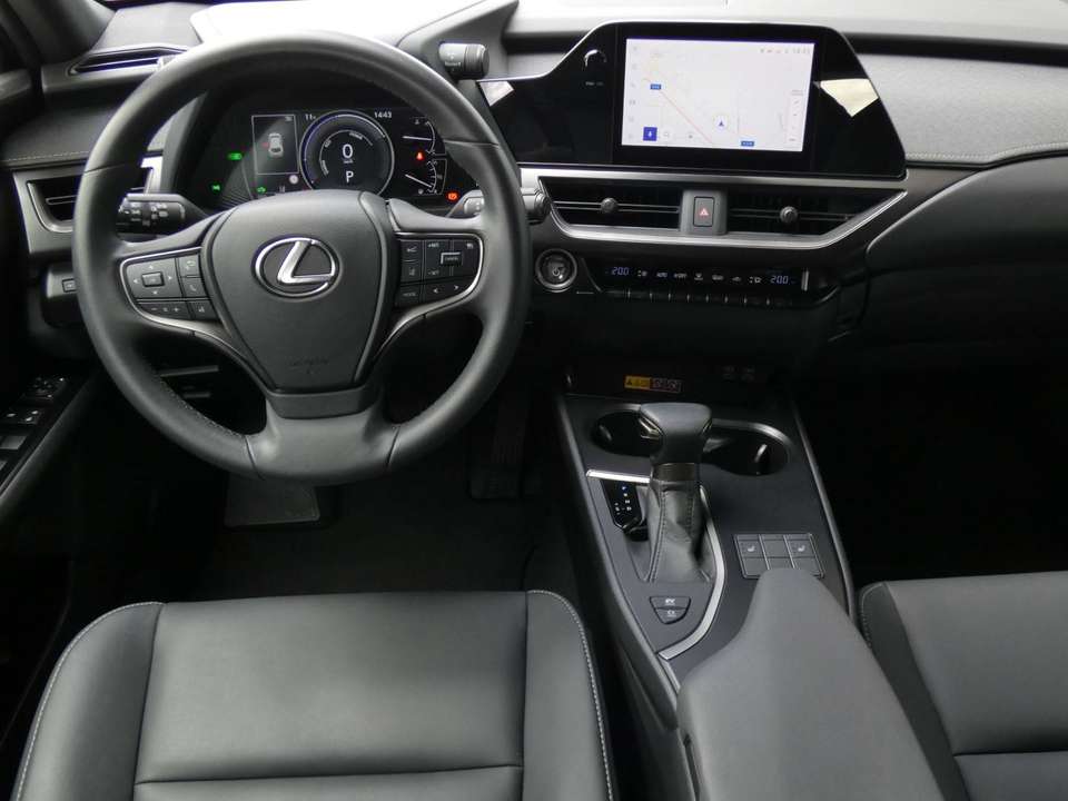 Lexus UX 250h - Imagem 13