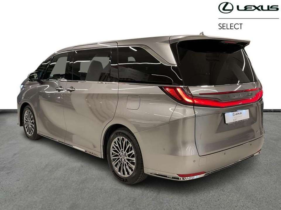 Lexus LM - Imagem 2