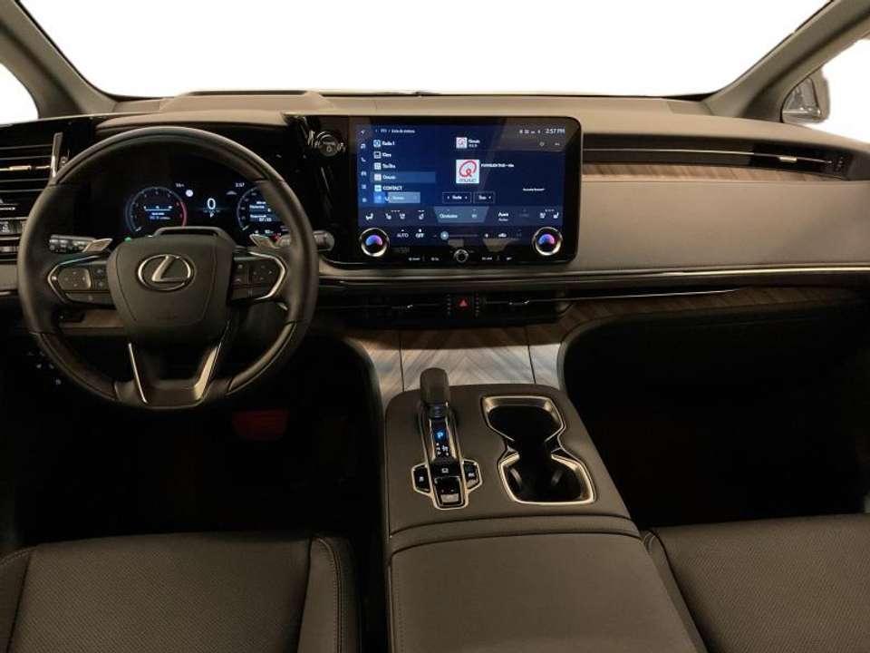 Lexus LM - Imagem 7