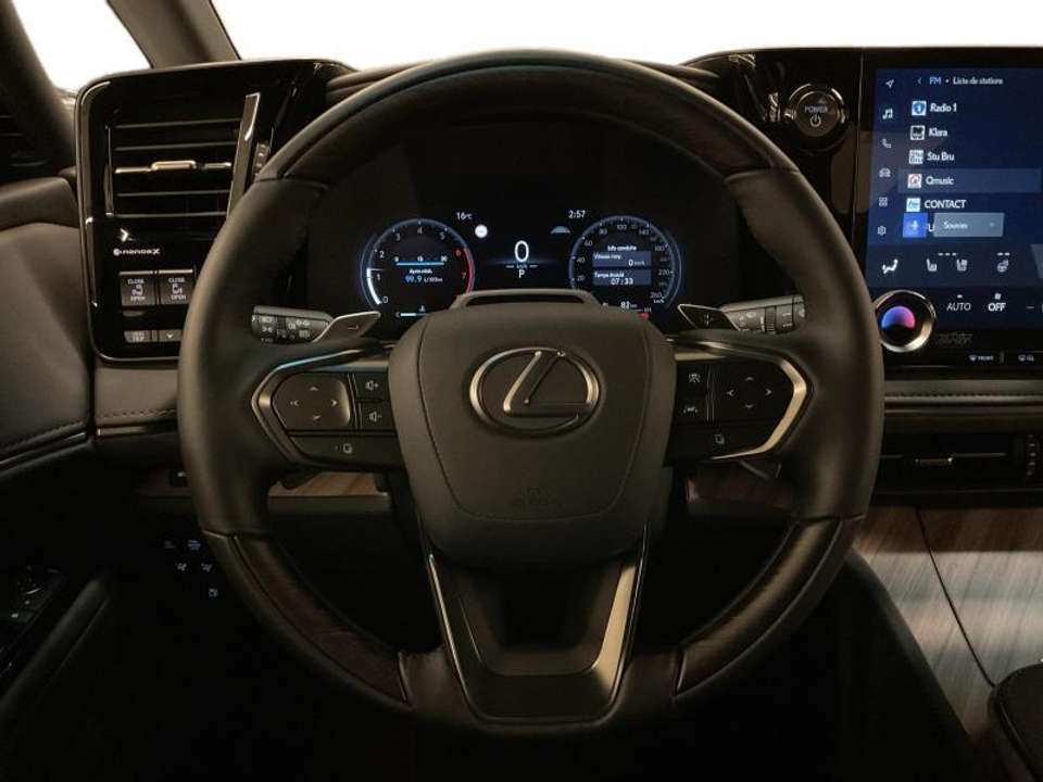 Lexus LM - Imagem 8