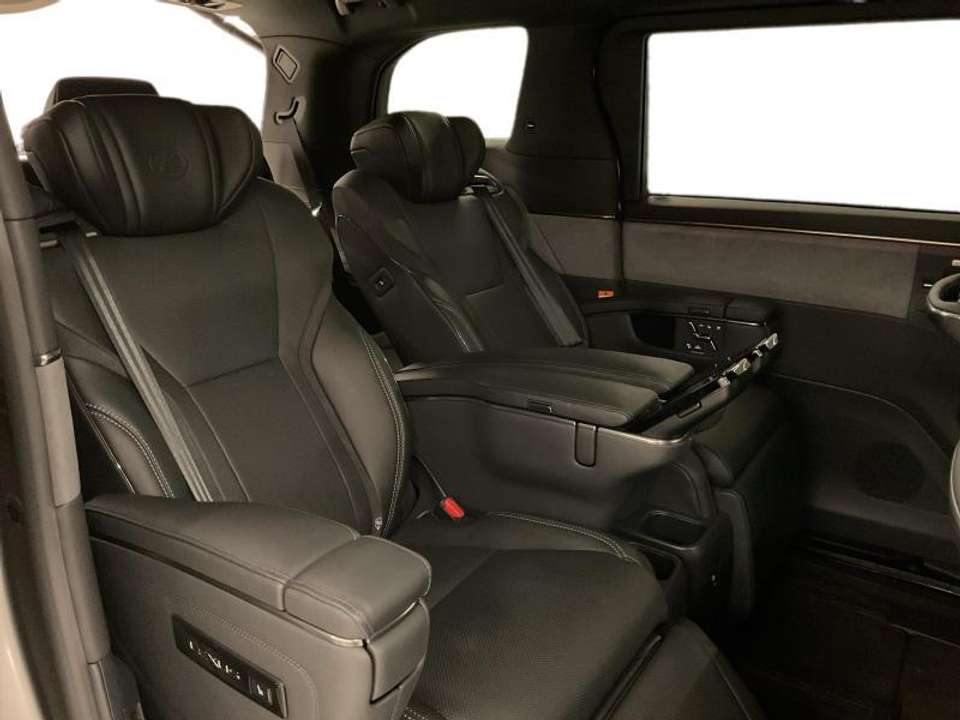 Lexus LM - Imagem 10