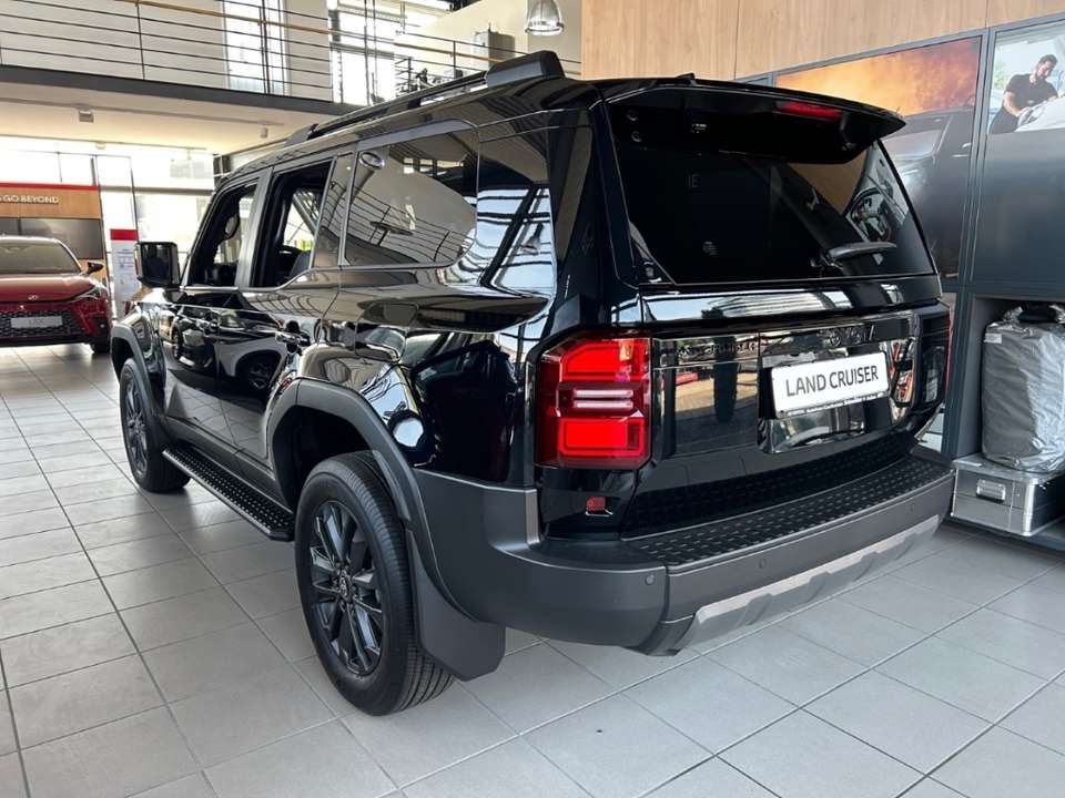 Toyota Land Cruiser - Imagem 5