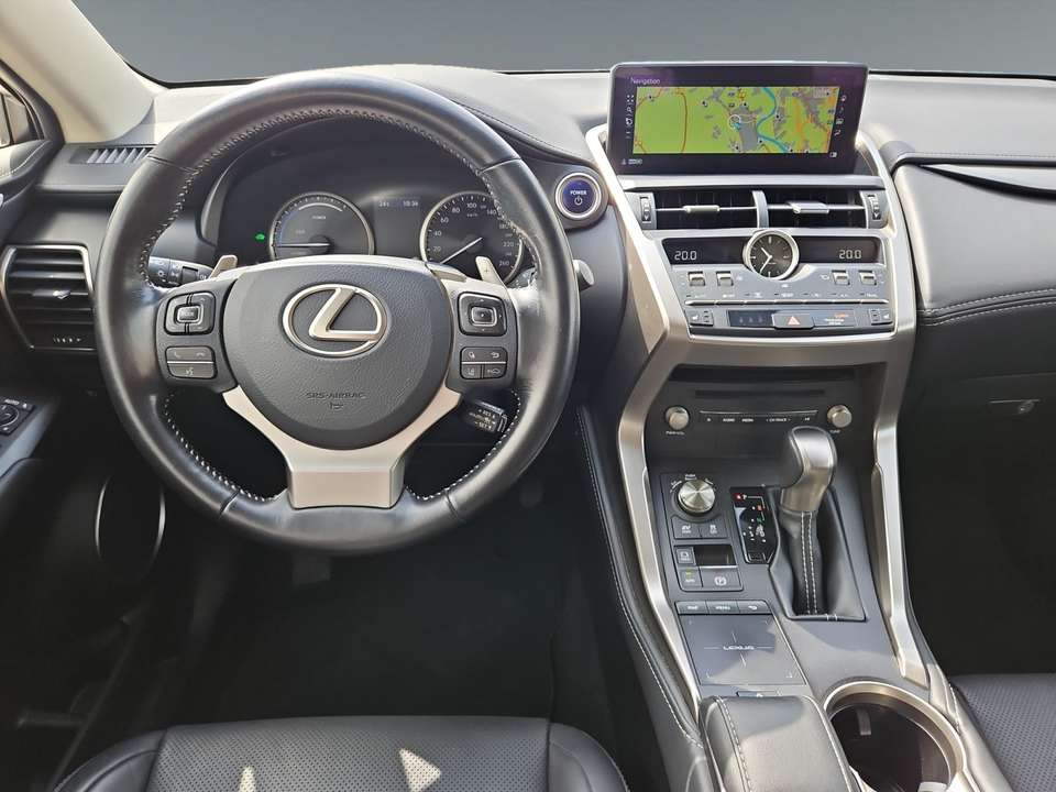 Lexus NX 300 - Imagem 11