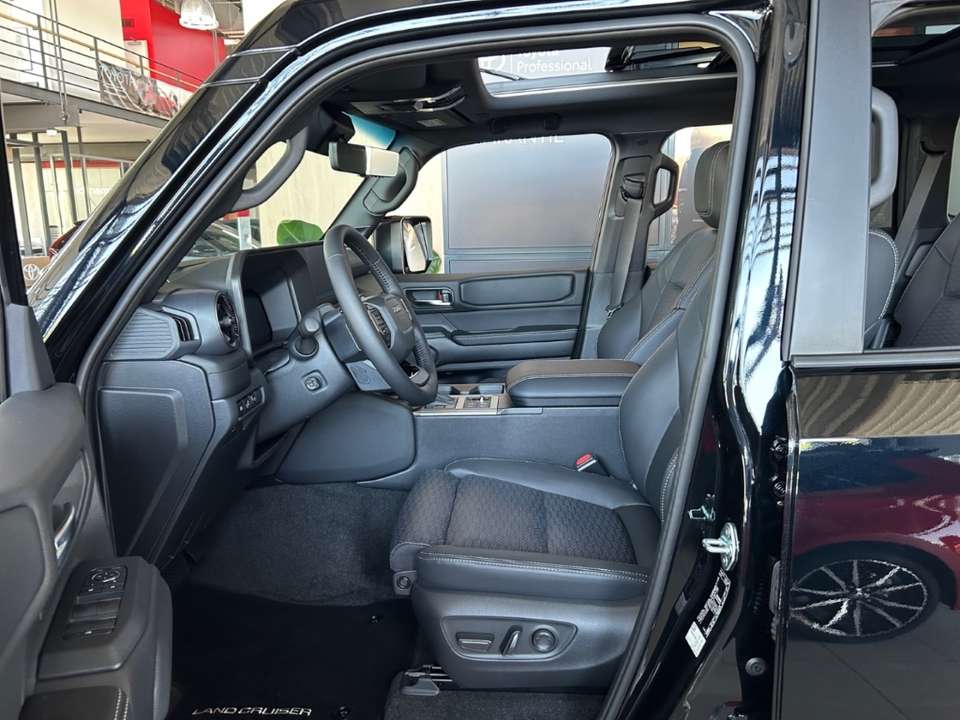 Toyota Land Cruiser - Imagem 9