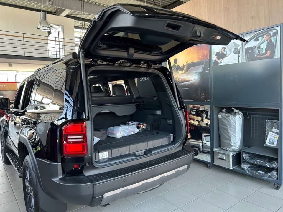 Toyota Land Cruiser - Imagem 11