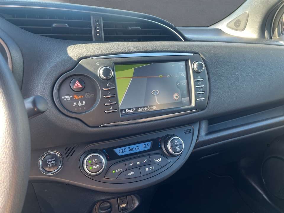 Toyota Yaris - Imagem 13