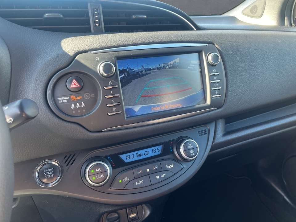 Toyota Yaris - Imagem 14