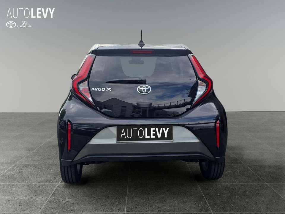 Toyota Aygo X - Imagem 5