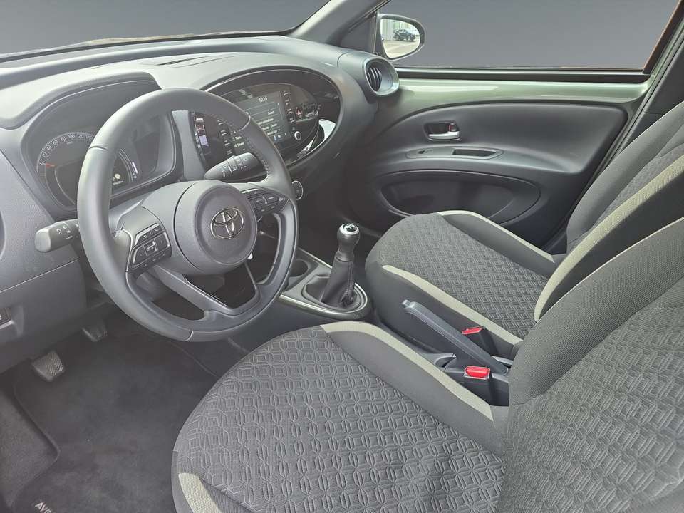 Toyota Aygo X - Imagem 10