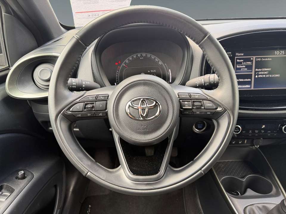 Toyota Aygo X - Imagem 13
