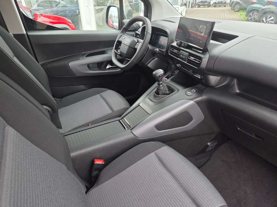 Toyota Proace City - Imagem 11