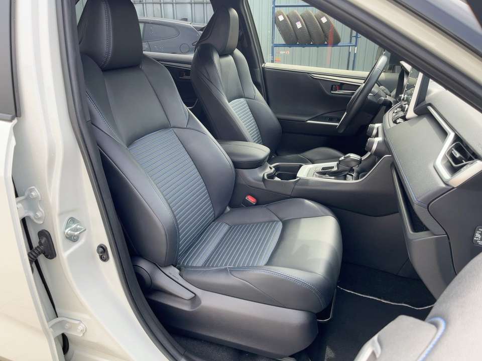 Toyota RAV 4 - Imagem 12