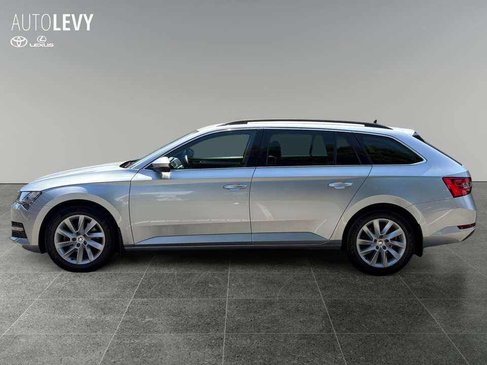 Skoda Superb - Imagem 3