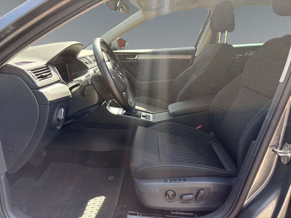 Skoda Superb - Imagem 10