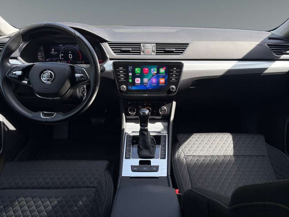 Skoda Superb - Imagem 11