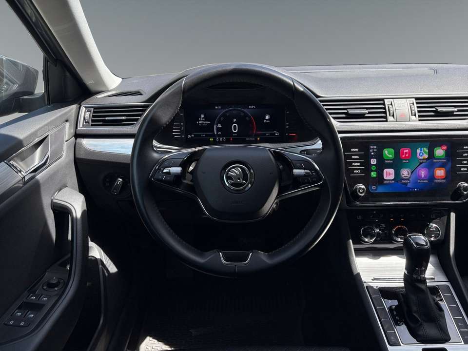 Skoda Superb - Imagem 13