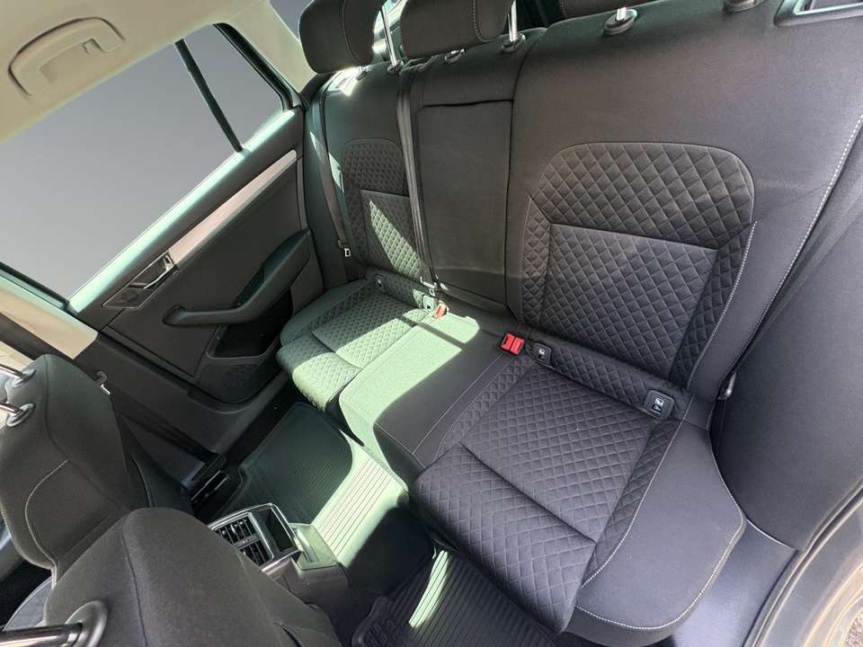 Skoda Superb - Imagem 14
