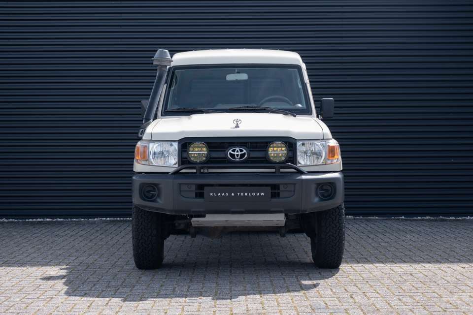Car picture 6