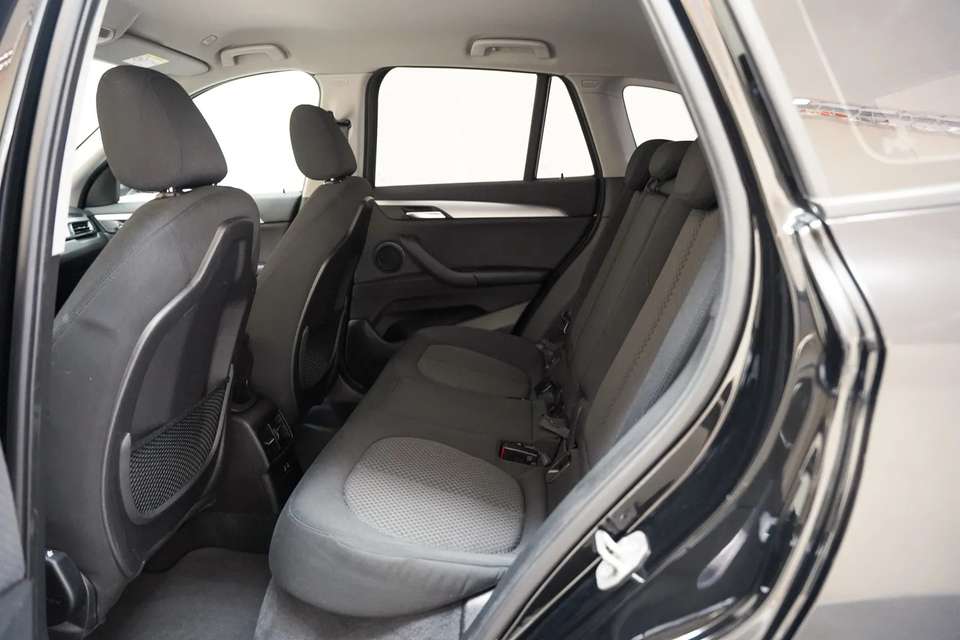 Car picture 11