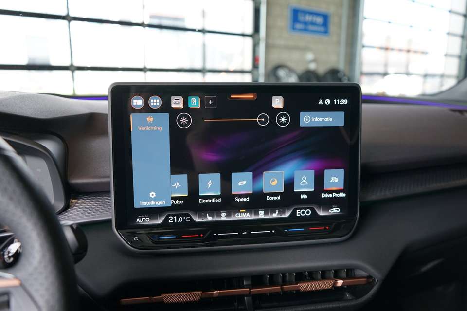 Car picture 18