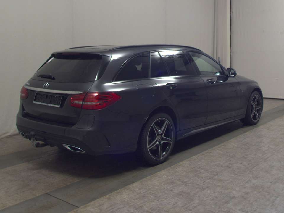Mercedes-Benz C 300 - Imagem 5