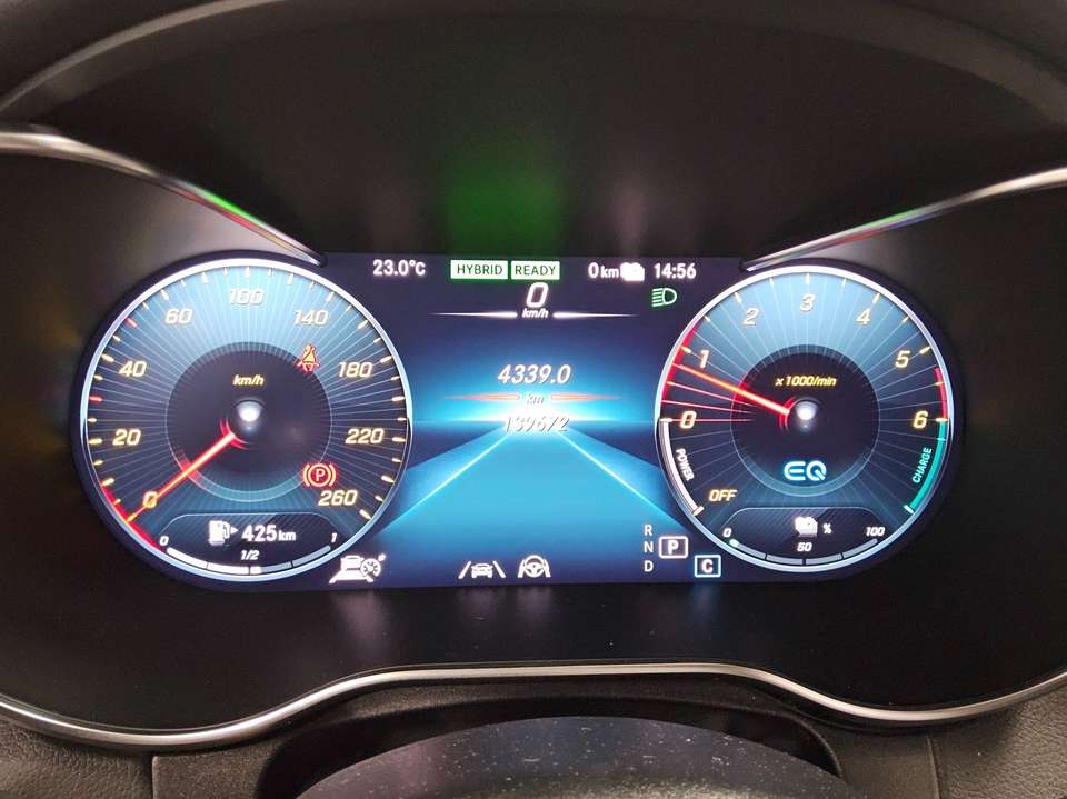 Mercedes-Benz C 300 - Imagem 9