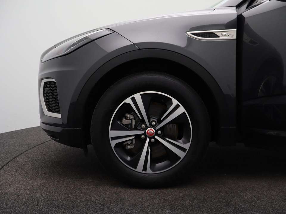 Jaguar E-Pace - Imagem 15
