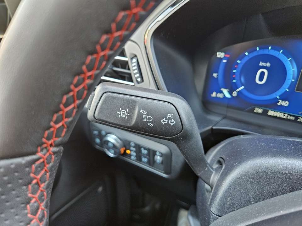 Ford Kuga - Imagem 17