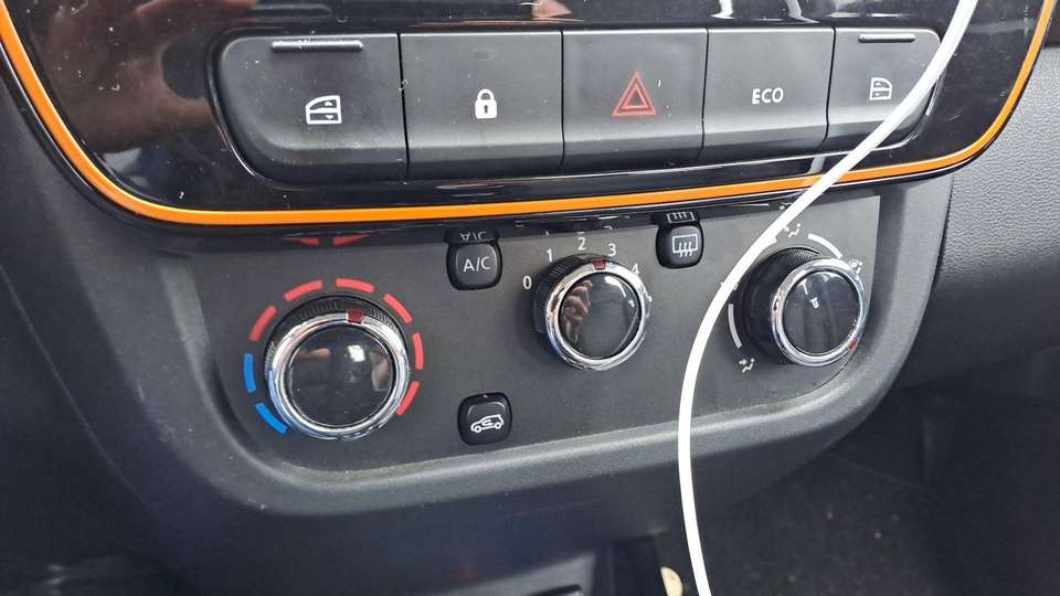 Dacia Spring - Imagem 13
