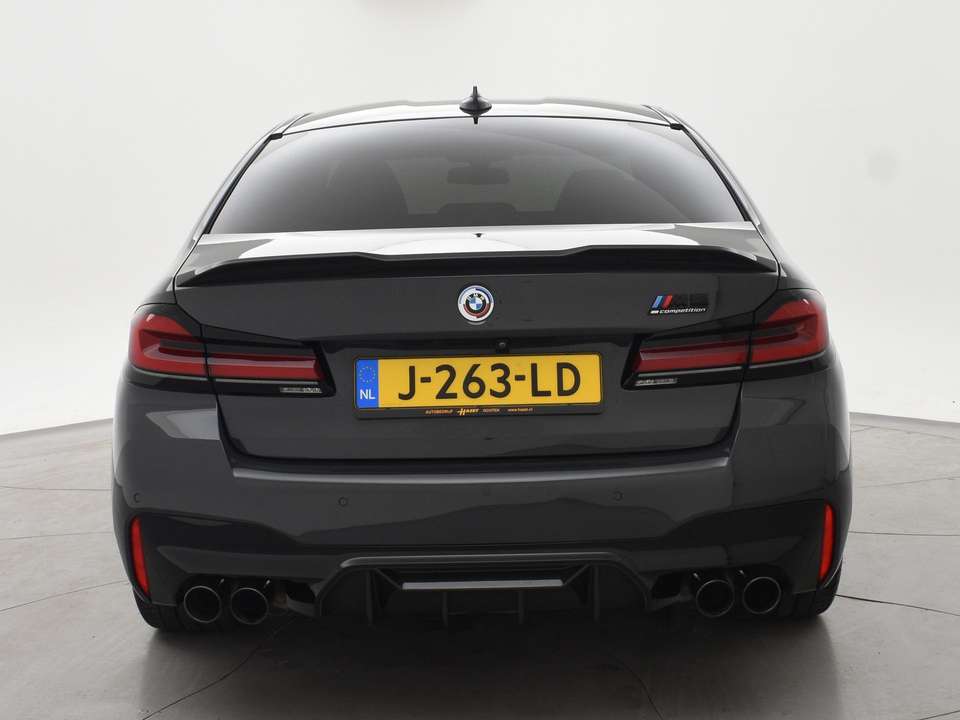 BMW M5 - Imagem 8