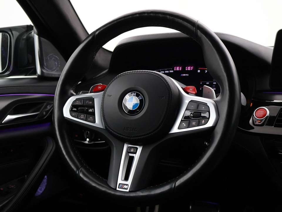 BMW M5 - Imagem 11