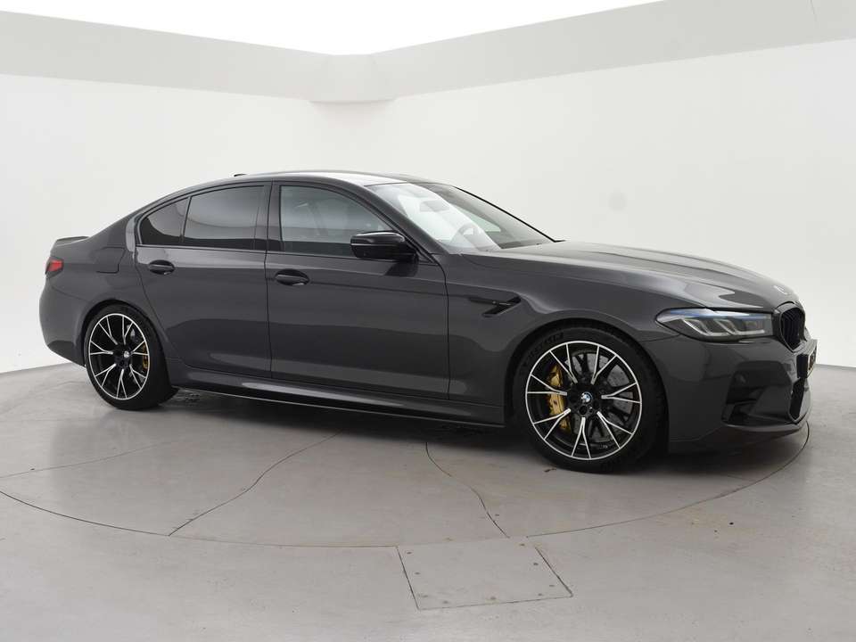 BMW M5 - Imagem 18