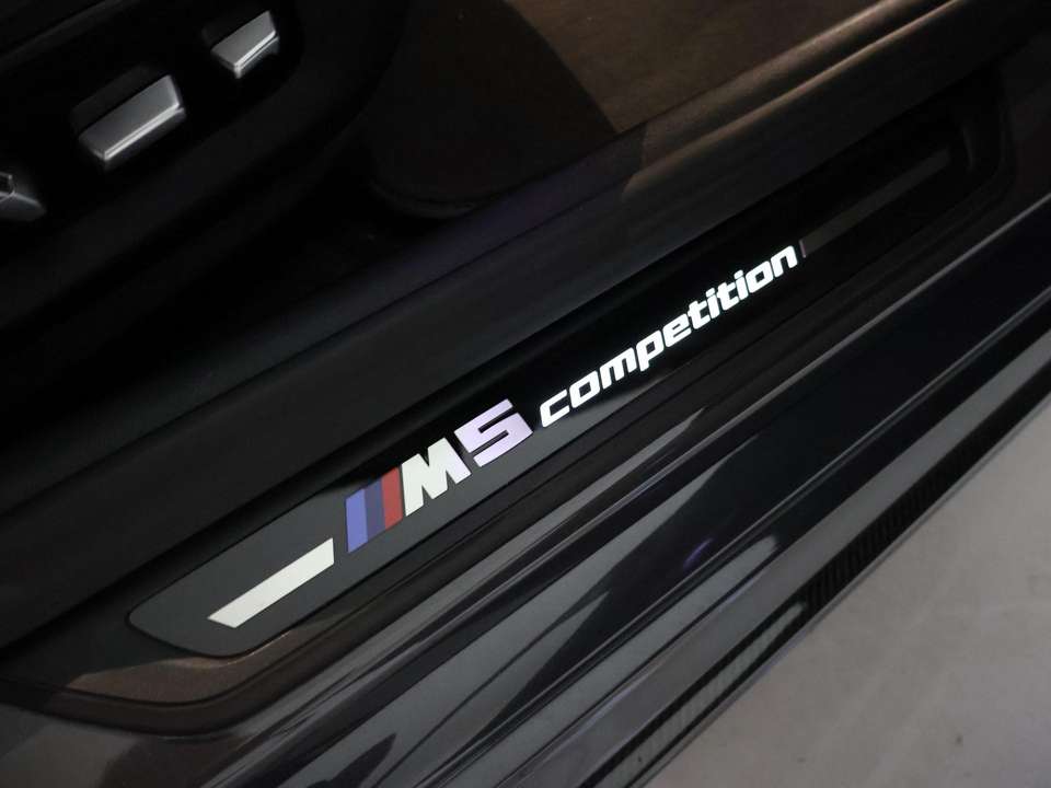 BMW M5 - Imagem 18