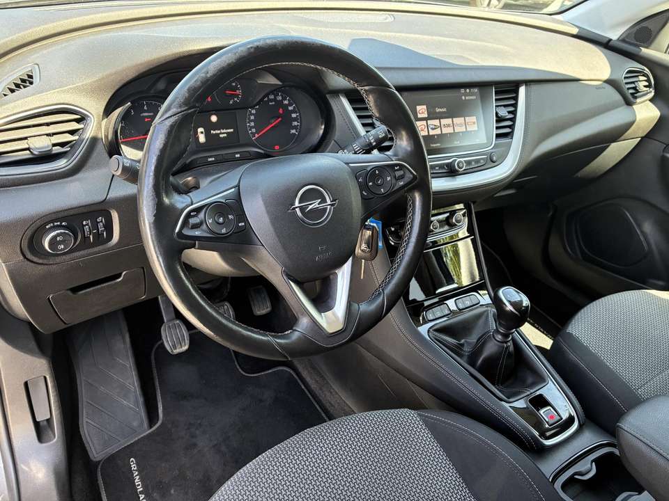 Opel Grandland X - Imagem 11