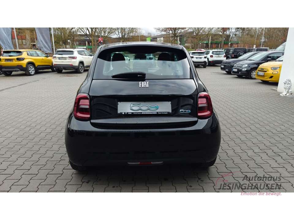 Fiat 500e - Imagem 6