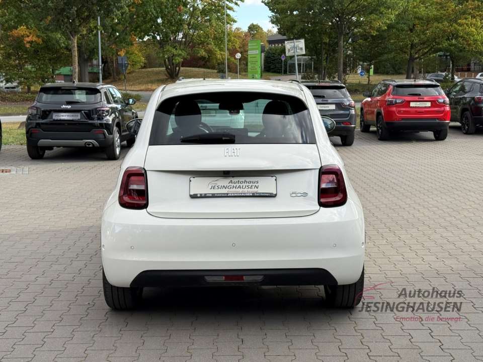 Fiat 500e - Imagem 6