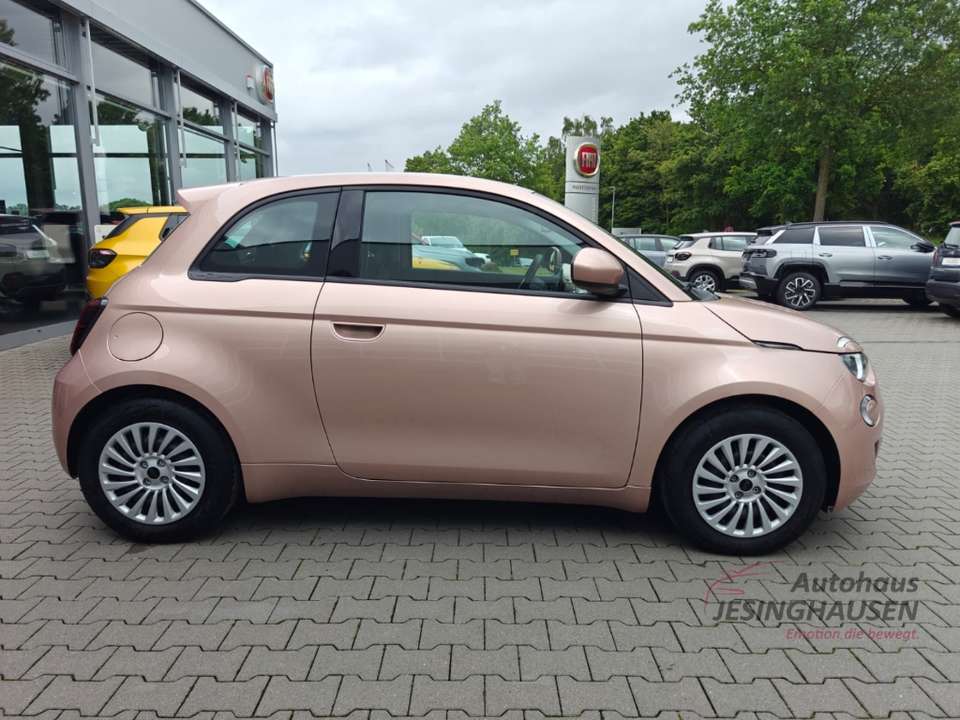 Fiat 500e - Imagem 4